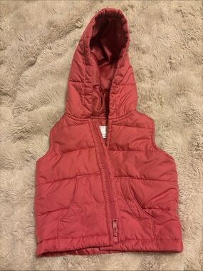 LOFT Girls Hooded Puffer Vest in Coral